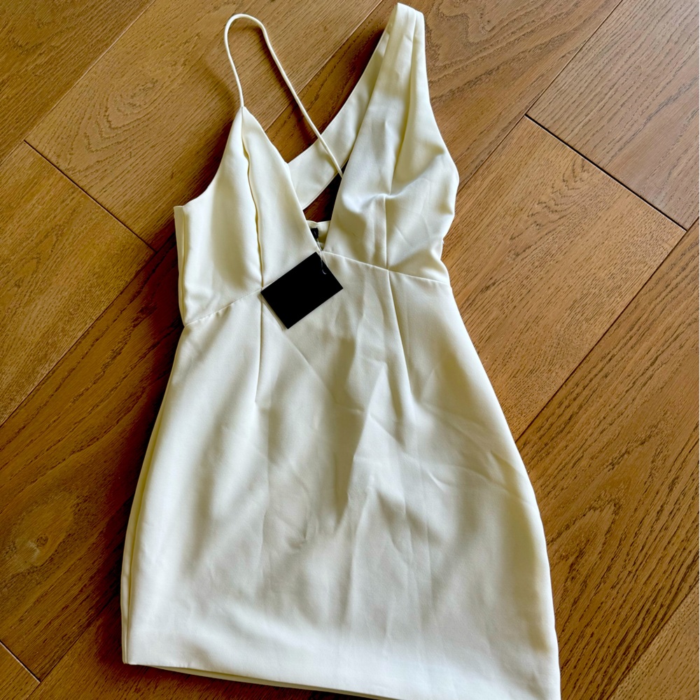 Mini white dress.